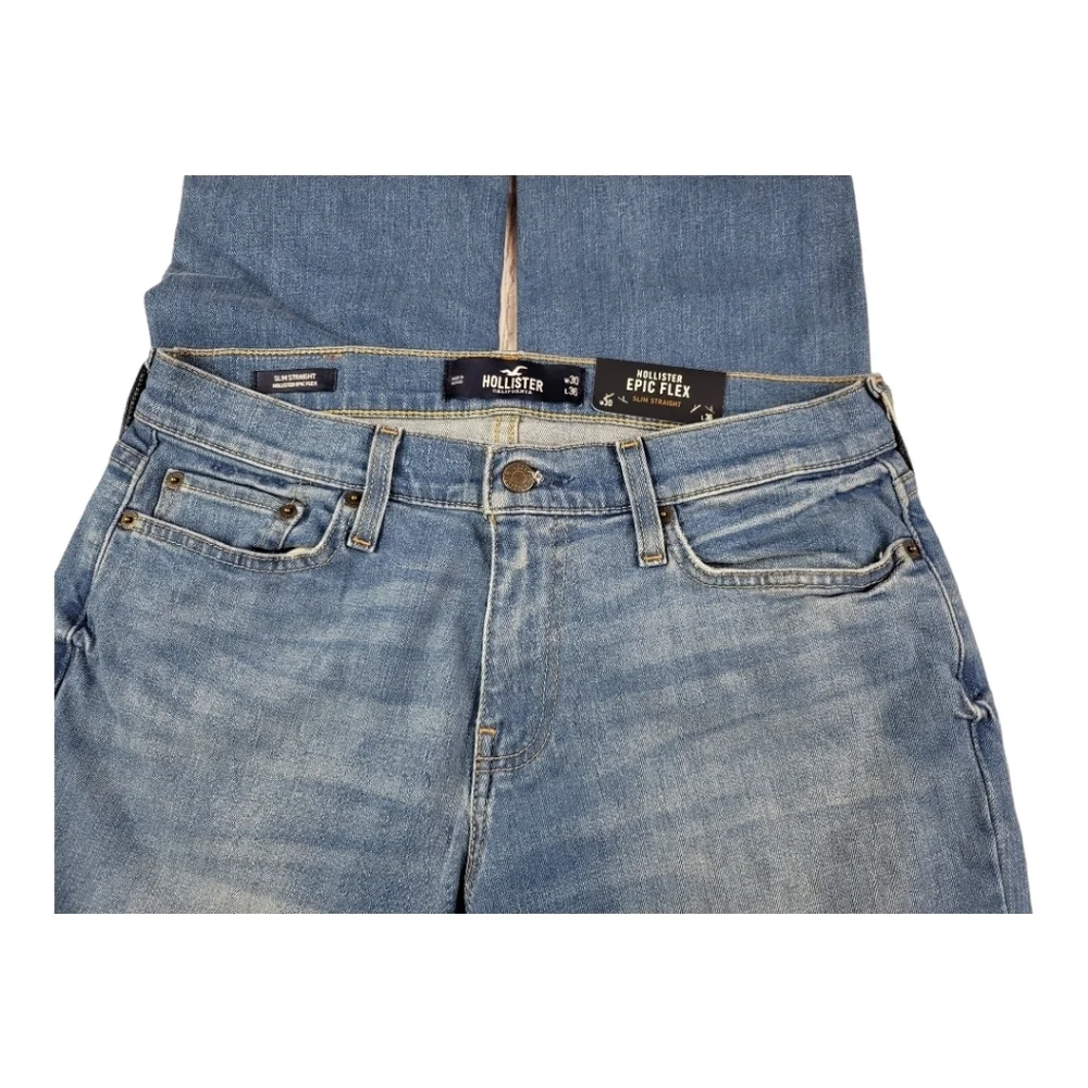 **NWT** Hollister EPIC Flex‎ Medium Wash Slim Straight Jeans
